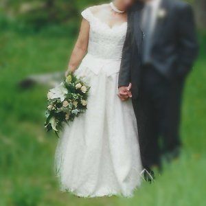 Jessica McClintock Ivory Wedding Dress